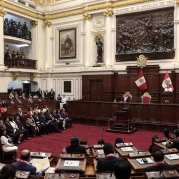 Perú: el Congreso legisla a favor del crimen organizado, denuncia Human Rights Watch