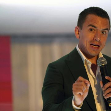 Otra consulta de Noboa para asumir más poderes 
