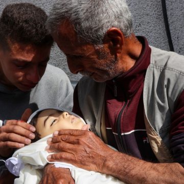 Disparos en la cabeza a niños: la BBC documenta los crímenes de Israel contra los más pequeños en Gaza