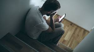 Suicidios y sicosis son puntos ciegos de los chatbots de IA que desconciertan a expertos