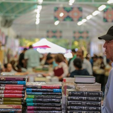 34628589082_f05eac1f83_b “La Fiesta del Libro”, feria del consumo rápido