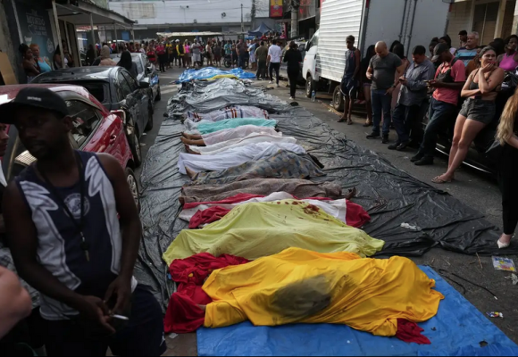 Río de Janeiro: denuncian masacre policial tras operativo en favelas con más de 100 víctimas