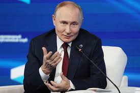 Europa escala la tensión para comprar armas a EU, refuta Putin ante acusaciones