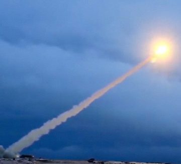 Rusia prueba con éxito misil de propulsión nuclear único en el mundo
