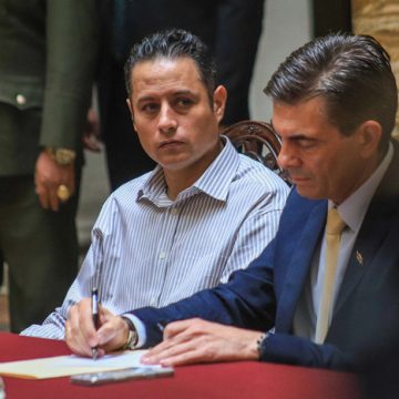 Presidente de Bolivia posesiona su gabinete de Gobierno en La Paz Bolivia abre una nueva etapa: mirando al país del Norte