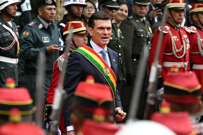 Bollivia Bolivia: Rodrigo Paz asumió la presidencia con críticas a los gobiernos del MAS