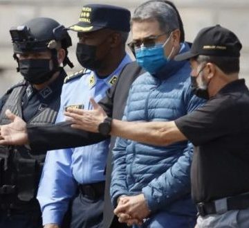 Trump indulta a expresidente hondureño condenado por narcotráfico en medio de campaña electoral
