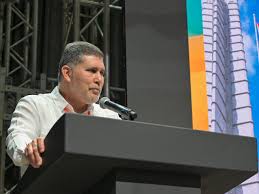 Cuba permitirá a sus ciudadanos en el extranjero invertir en empresas privadas de la isla