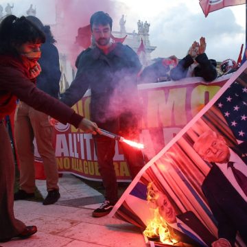 Irán desprecia el doble juego de Trump: un plan de paz “engañoso” mientras envía tropas de élite a Oriente Medio