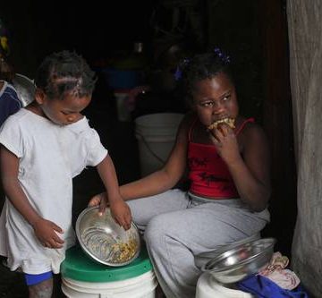 En Haití, crisis alimentaria por la guerra, el alza en los combustibles y la violencia: ONU