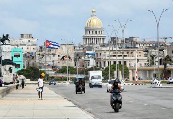 Cuba Díaz-Canel anuncia cambios al modelo económico de Cuba