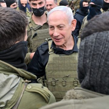 Israel exhibe sus triunfos: rompe la tregua con Irán, consolida la ofensiva en el Líbano e impone sus reglas a EEUU