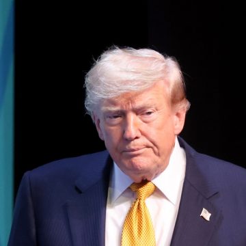 Irám Trump anuncia que tendrá negociaciones con Irán pero insiste en que la tregua terminó