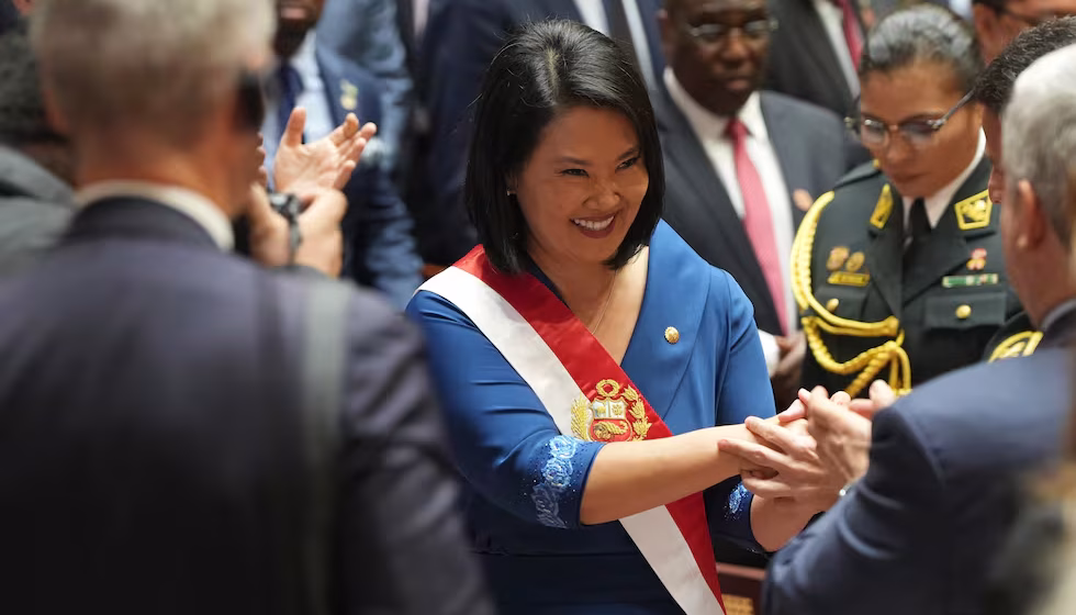 Keiko Fujimori asumió la presidencia de Perú