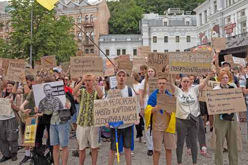 Rusia y Ucrania intercambian ataques con misiles y drones