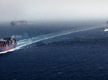 barco Los hutíes de Yemen reivindican un ataque contra dos buques petroleros saudíes en el mar Rojo