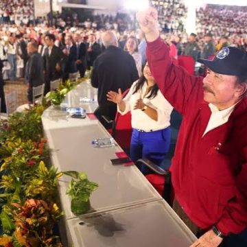 Daniel Ortega se autoproclama dictador