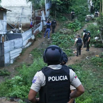 Ecuador EU inicia operaciones militares “antinarco” en Ecuador con aval de gobierno de Noboa