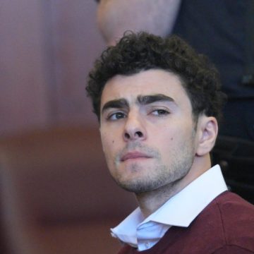 Luigi Luigi Mangione se declara culpable de las acusaciones de asesinato en su juicio federal