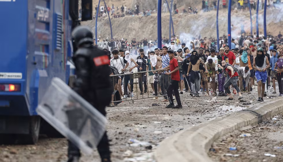 Marruecos Marruecos usa a 50 mil migrantes como rehenes de una disputa geopolítica en Ceuta