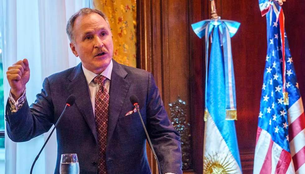 Peter Crujidos en la sala de máquinas del imperio