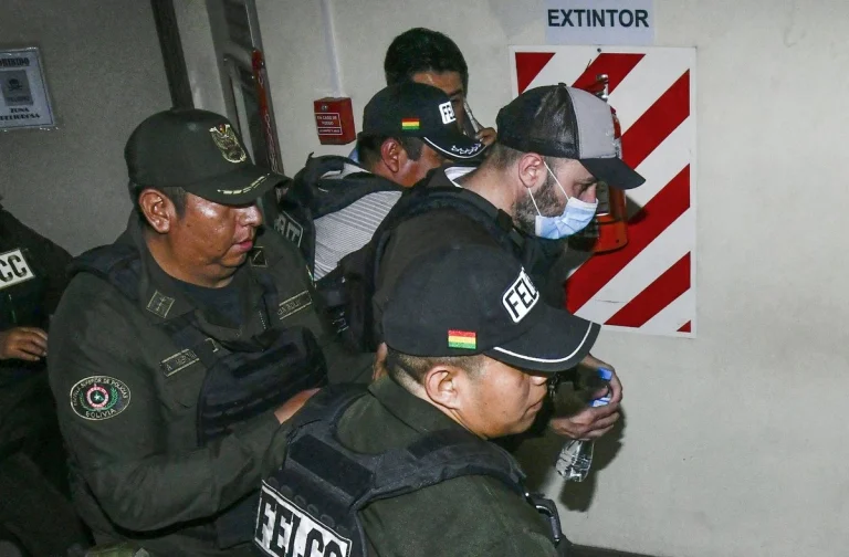 Izquierdas frente al espejo