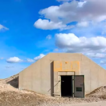 refugio Castillos posapocalípticos del tecnofascismo mundial