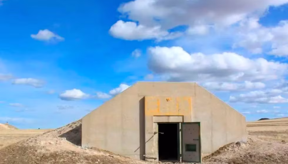 refugio Castillos posapocalípticos del tecnofascismo mundial