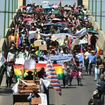 Bolivia Bolivia extiende estado de excepción por 90 días ante nuevas protestas