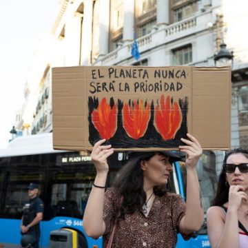 clima Un manifiesto de la comunidad científica y del sector sanitario reclama el fin de la era fósil y del retardismo