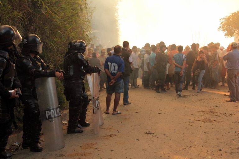 Protesta y Policía en la ‘patria milagro’