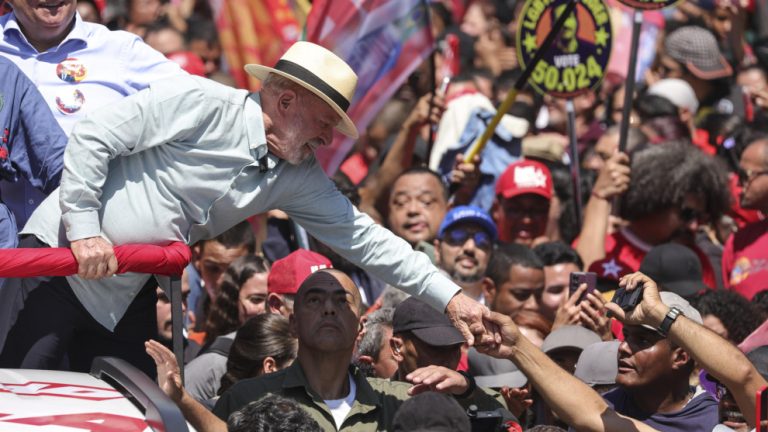 Brasil, el último dique: Lula y Bolsonaro llegan igualados a unas elecciones clave para Latinoamérica