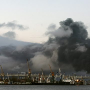Ucrania Ucrania daña la principal terminal de petróleo de San Petersburgo en uno de los mayores ataques con drones de la guerra