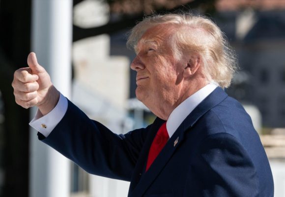 Trump presiona a Zelenski para que no dañe las refinerías rusas bajo la amenaza de bloquear la llegada de armas a Ucrania