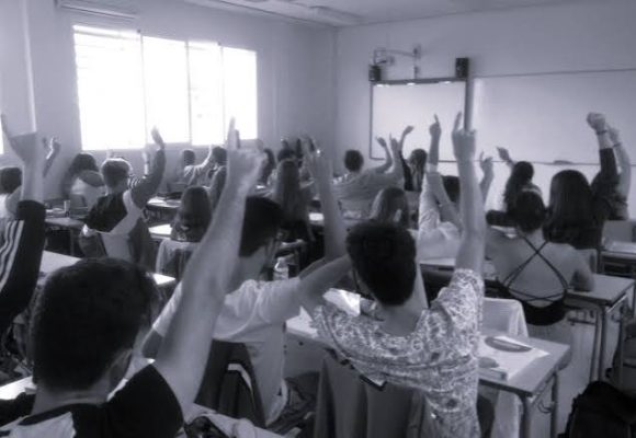 escuela La escuela patas arriba