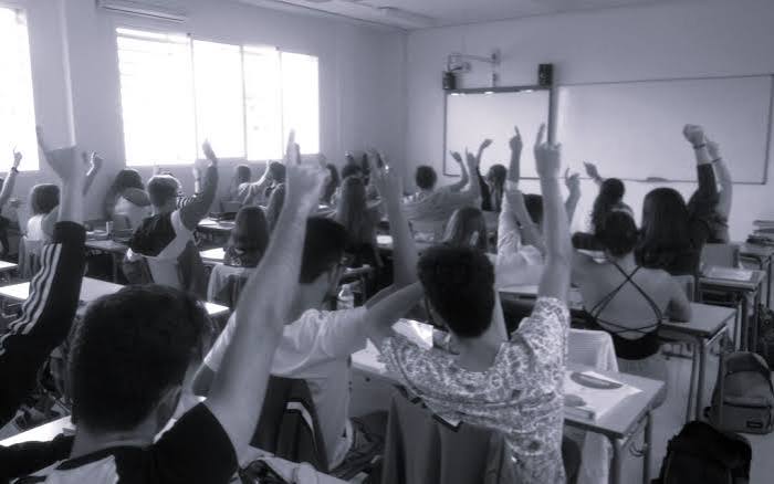 escuela La escuela patas arriba